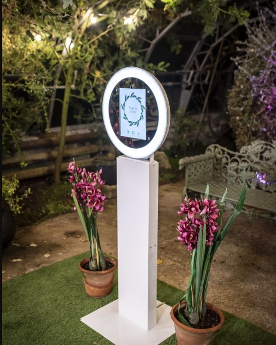 Mimzy's Photo Booth Rental Services